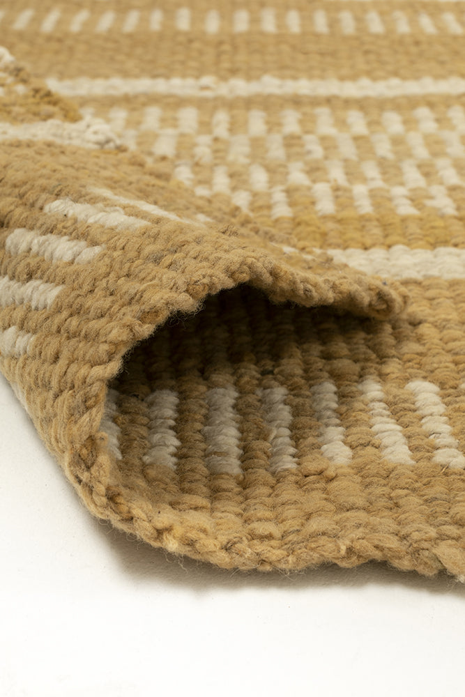 Romina Pasillo | Camel & Natural