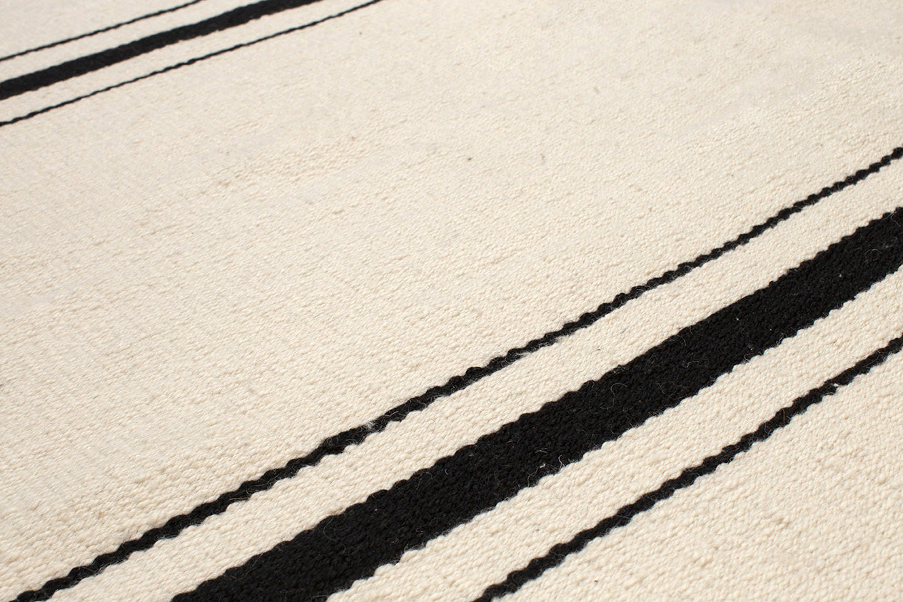 Lola | Natural & Negro