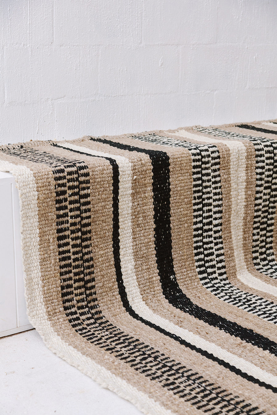 Heloisa | Natural, Arena & Negro