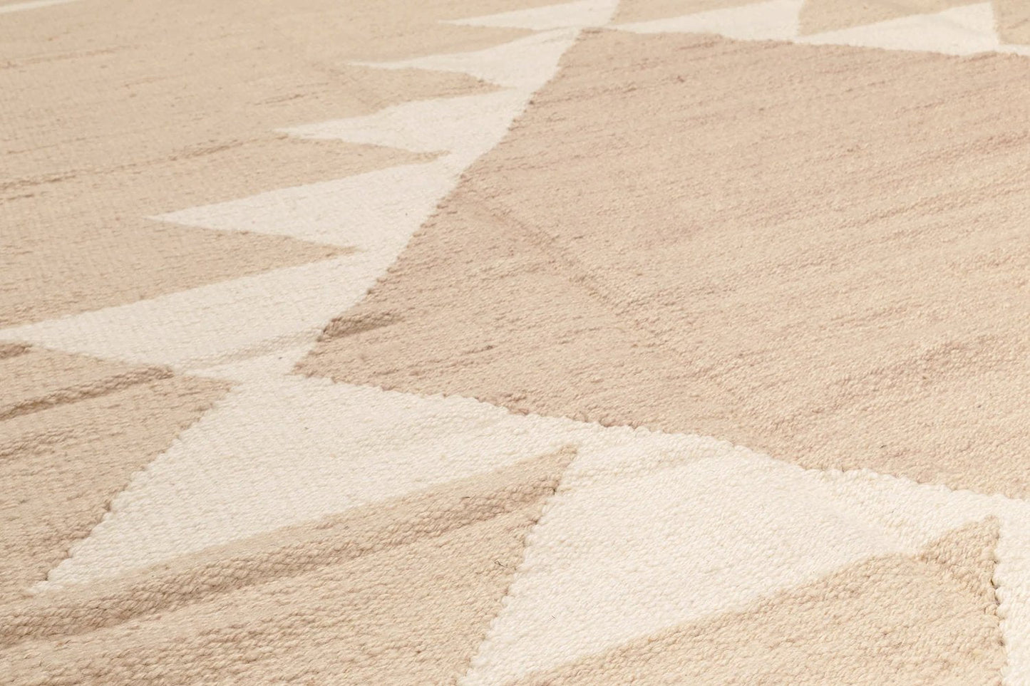 Gabriela | Beige & Natural