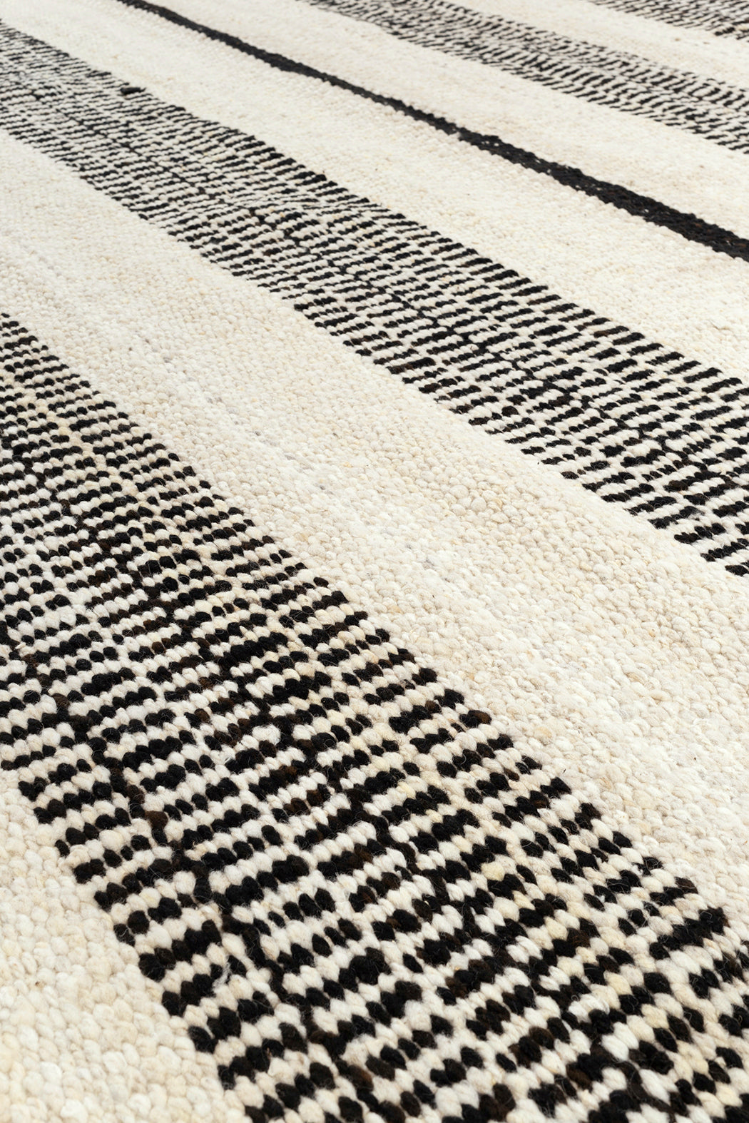 Marina | Natural & Negro