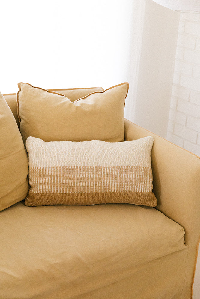 Almohadón Paloma Lumbar | Natural & Sand