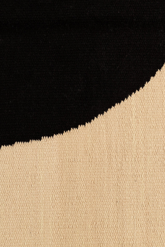 Dos Luna | Bone & Black