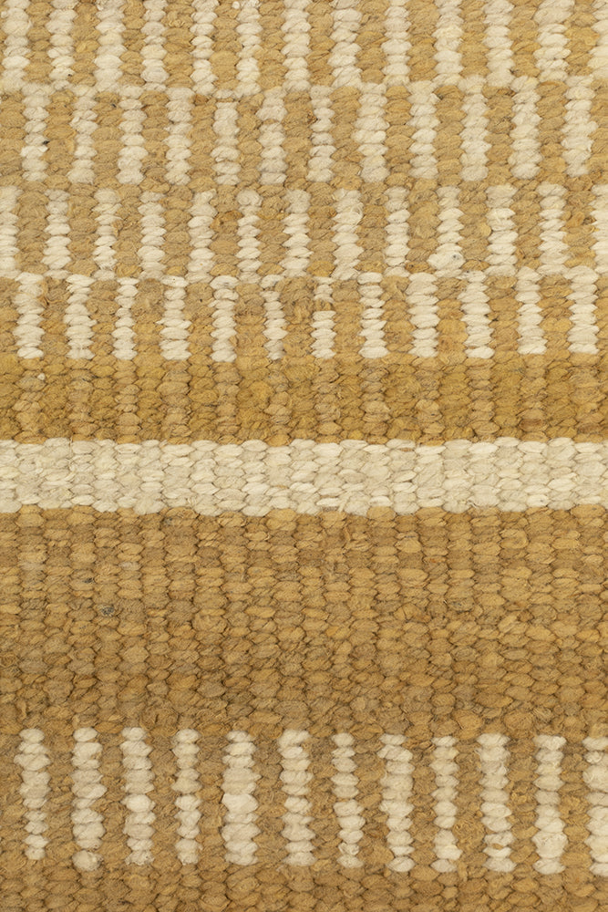 Romina Pasillo | Camel & Natural