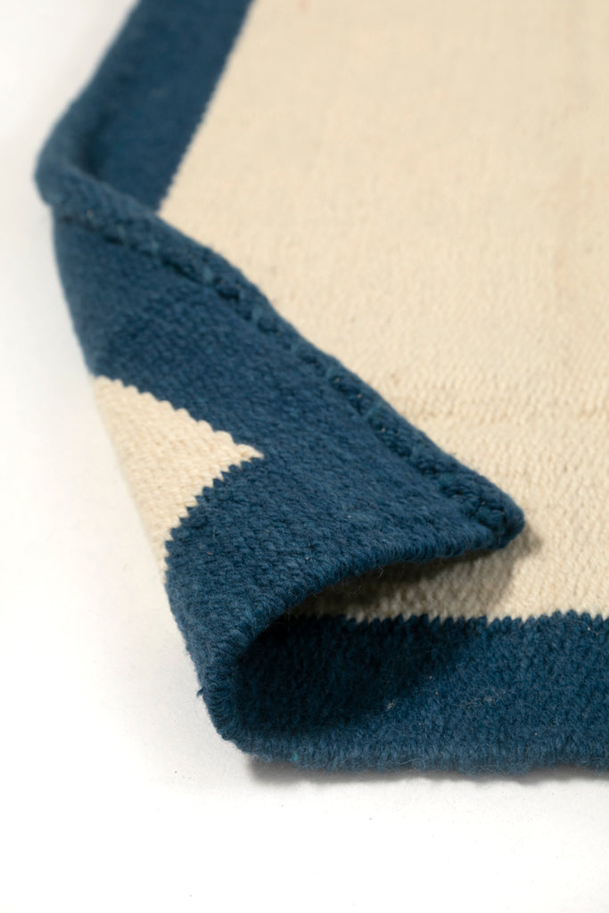 Alexandra Pasillo | Natural & Sea Blue