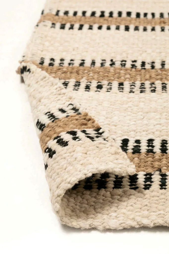 Vera Pasillo | Natural, Black & Latte