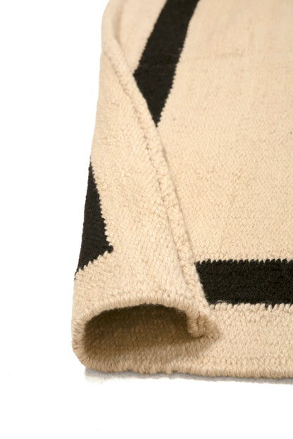 Yolanda | Beige & Negro