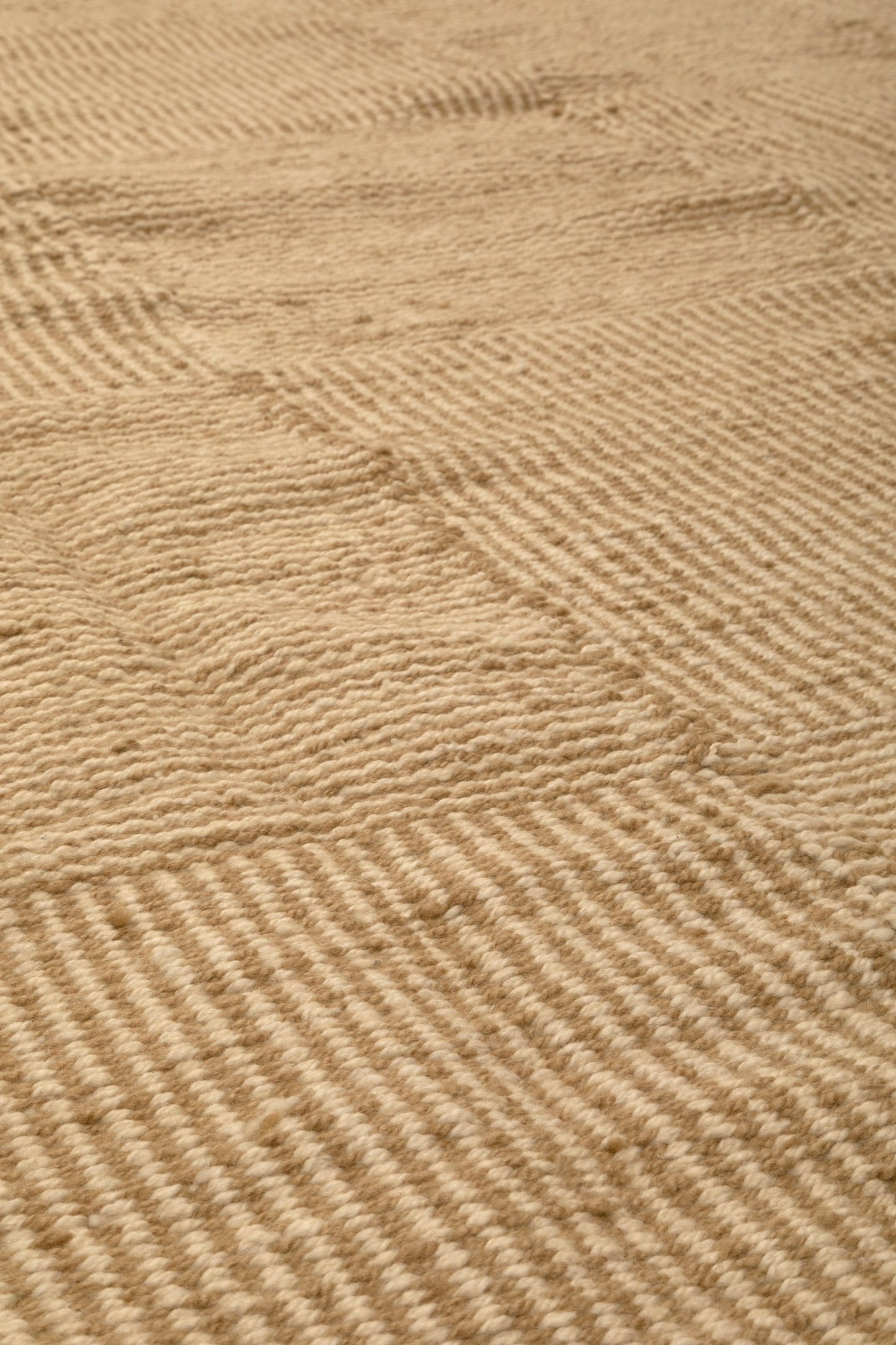 Iris | Natural & Beige