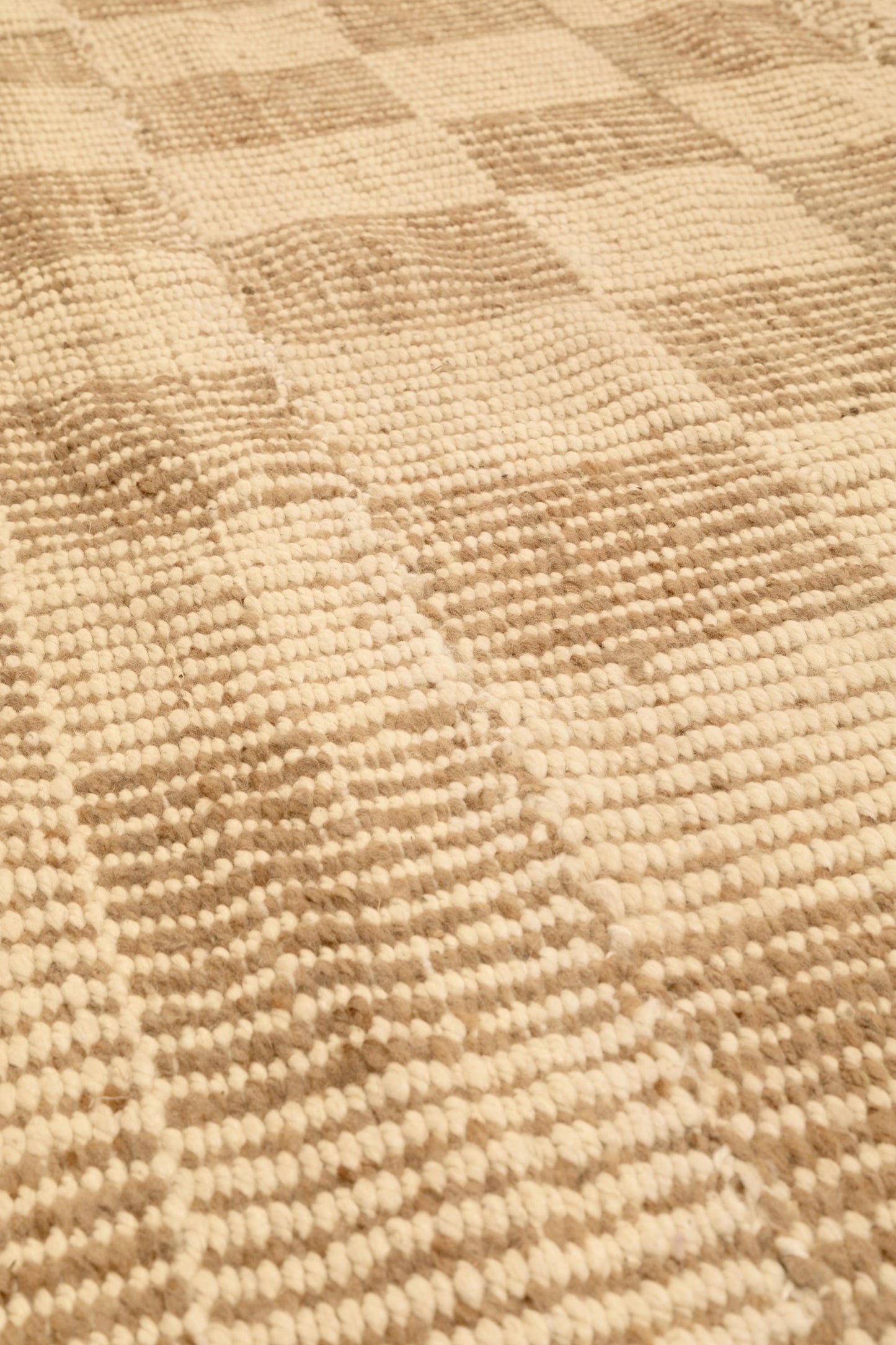 Lara | Natural & Arena