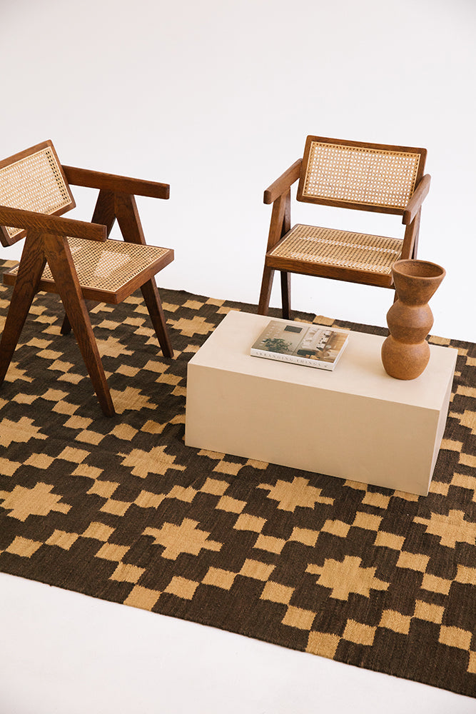 Antonia | Café & Camel