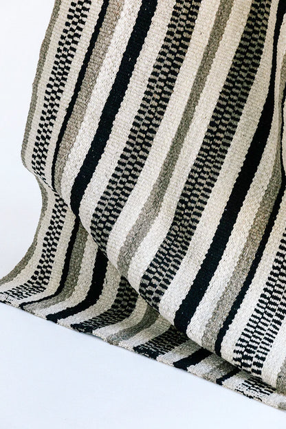 Heloisa | Natural, Negro & Gris