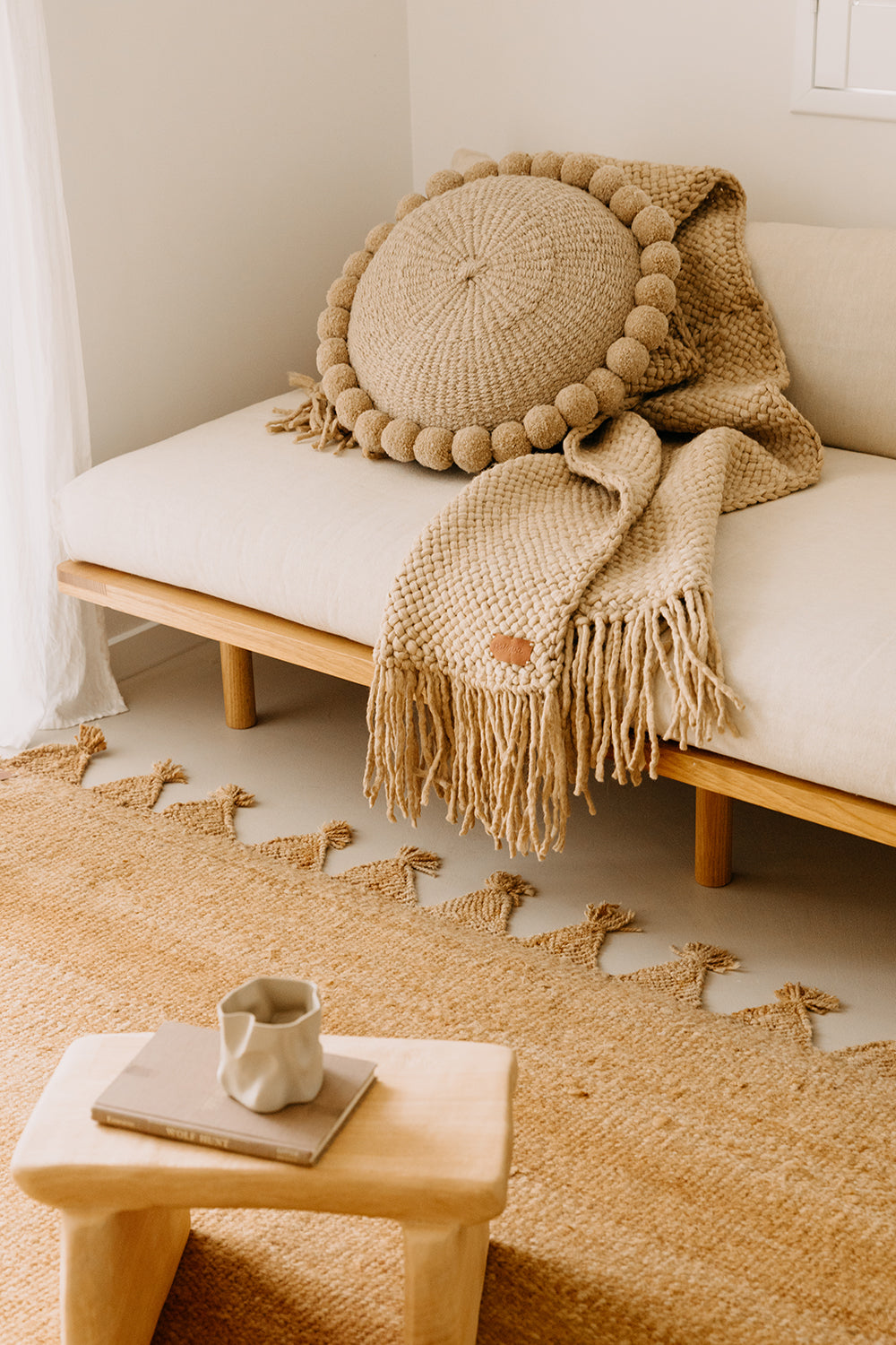 Almohadón Clásico Pom Pom Grande | Sand