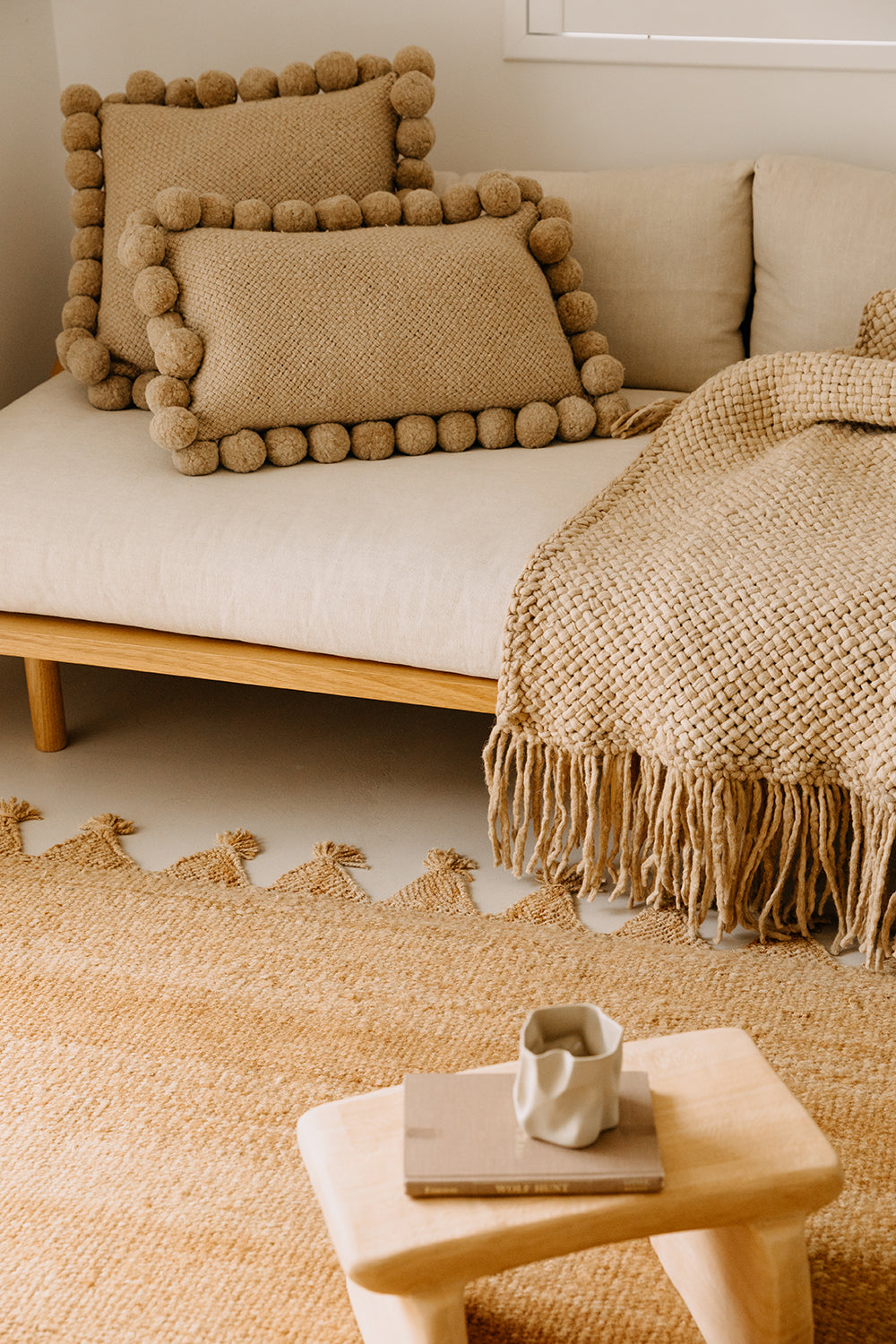 Almohadón Clásico Pom Pom Lumbar | Sand