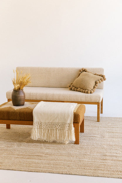 Almohadón Clásico Pom Pom Cuadrado | Sand