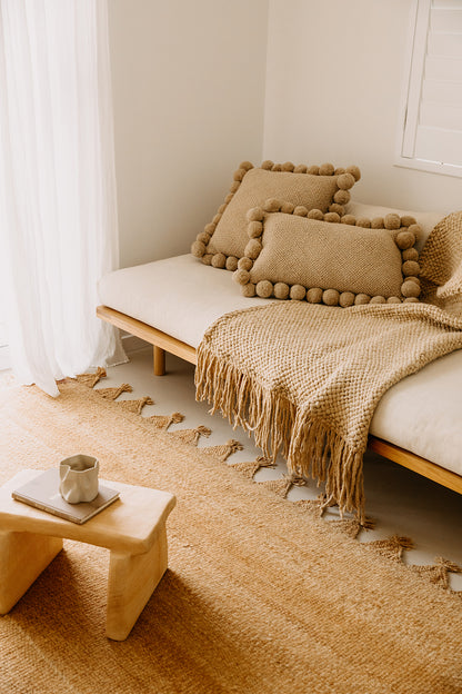 Almohadón Clásico Pom Pom Lumbar | Sand