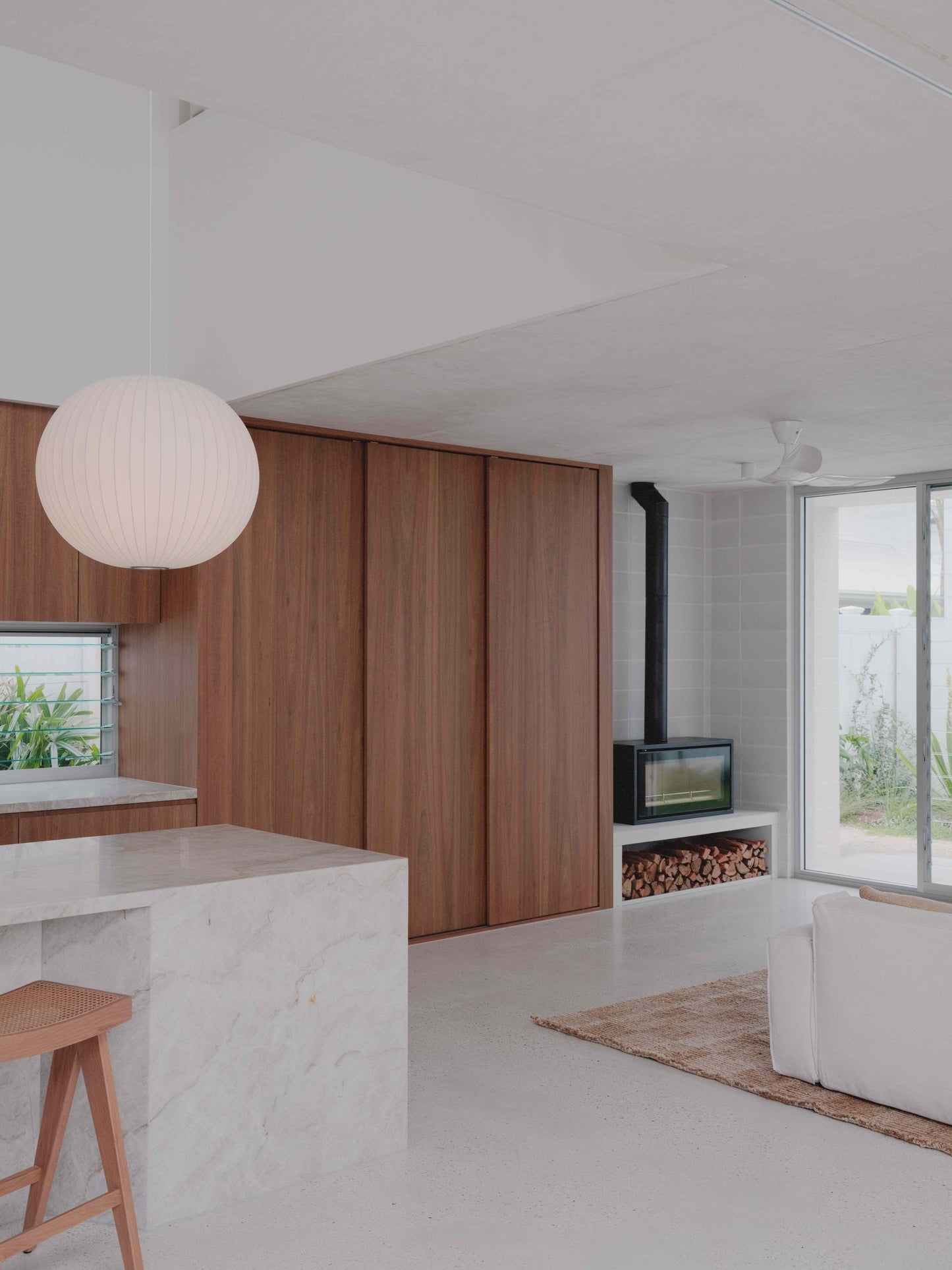 Lara | Latte & Arena