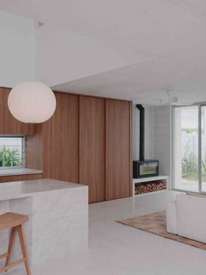 Lara | Latte & Arena