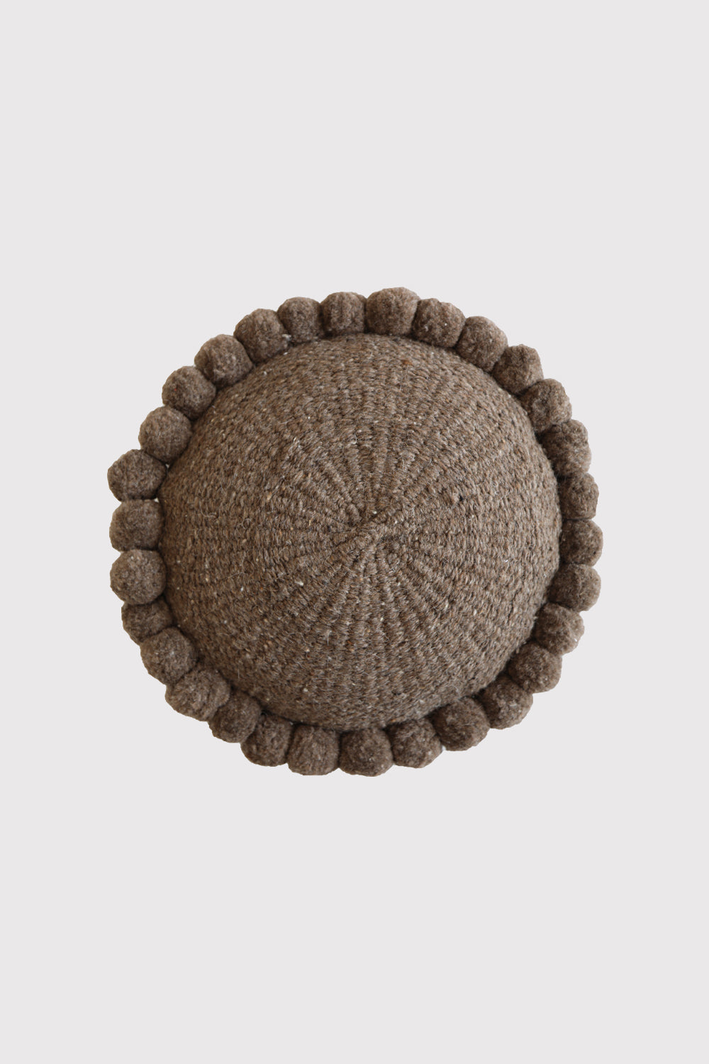 Almohadón Clásico Pom Pom Mediano | Walnut