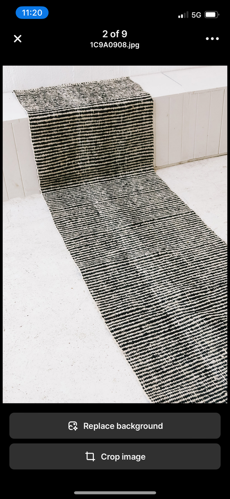 Selva Pasillo | Black & Natural
