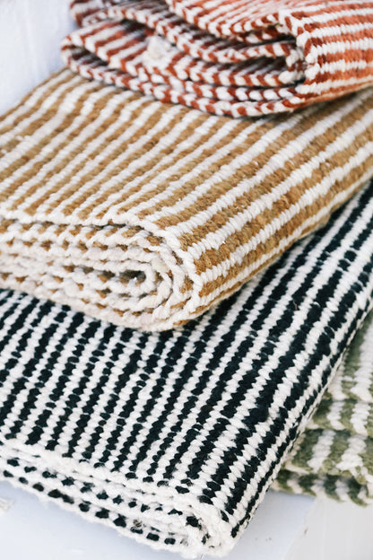 Selva Pasillo | Negro & Natural