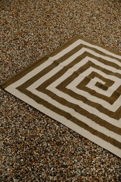 Spirals | Oliva & Beige