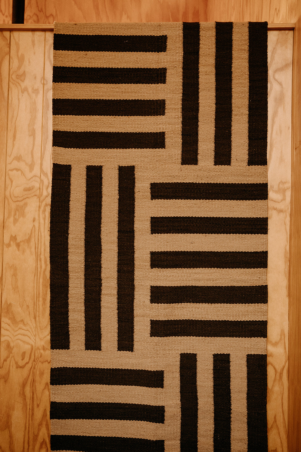 Woven Pasillo | Café & Camel