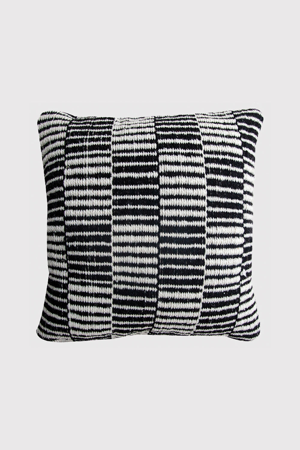 Almohadón Lara | Natural & Negro