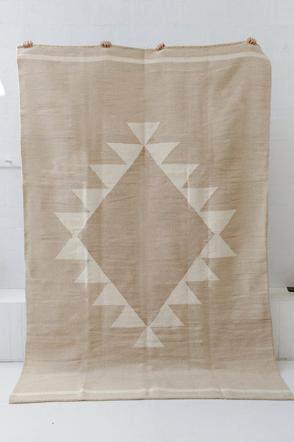 Gabriela | Beige & Natural