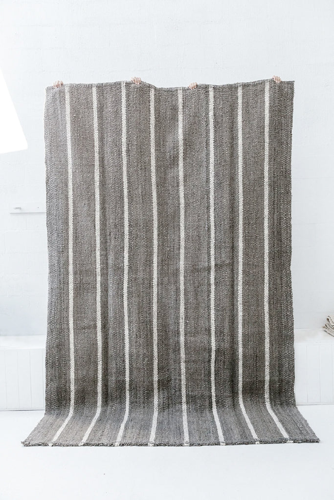 Tomasa | Gris & Natural