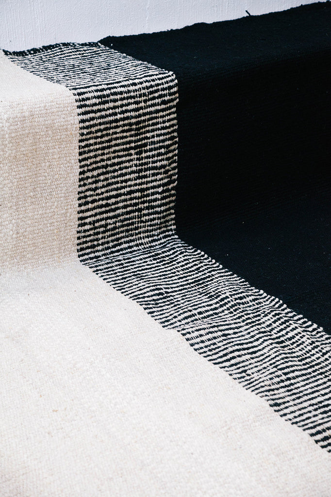 Paloma | Black & Natural