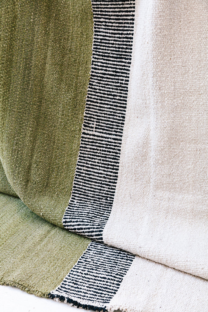 Paloma | Moss, Black & Natural