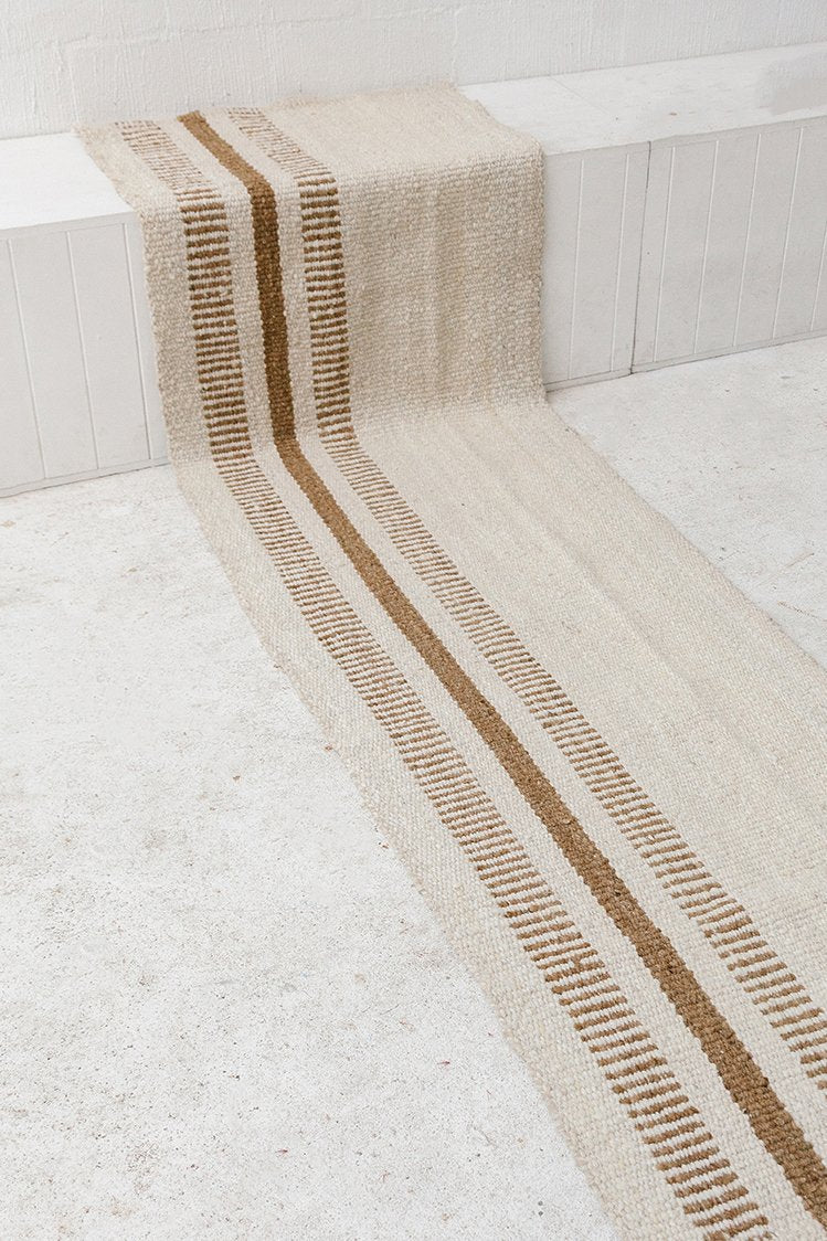 Catalina Pasillo | Natural & Latte