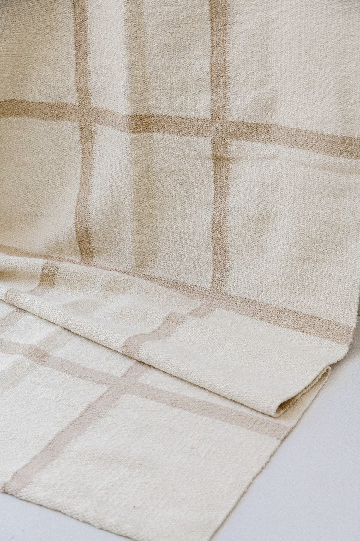 Sara | Natural & Beige