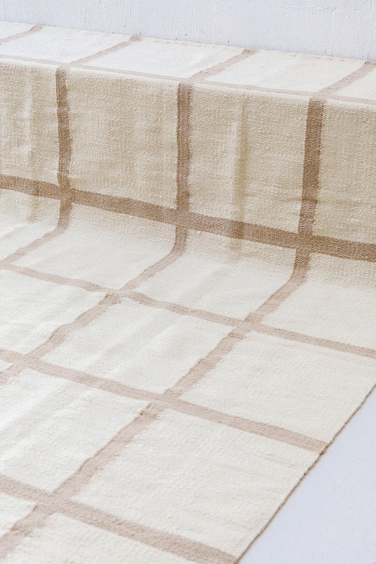 Sara | Natural & Beige