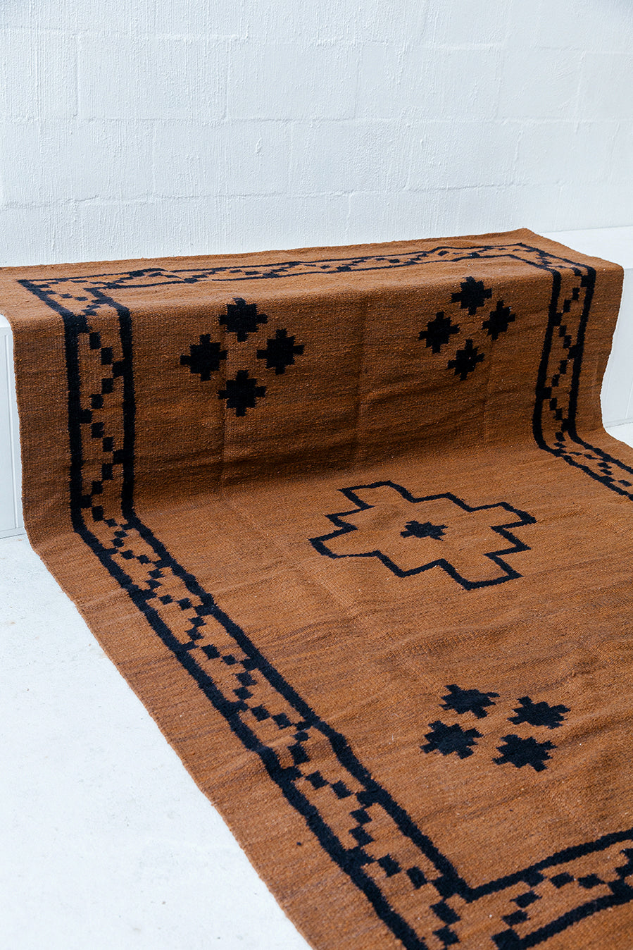 Cruz | Tostado &Negro