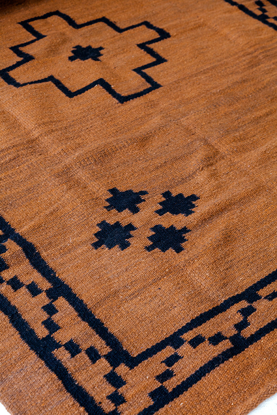 Cruz | Tostado &Negro