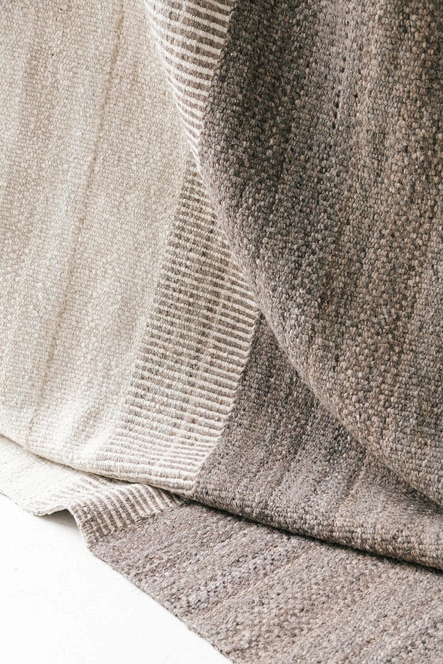 Paloma | Gris Natural & Natural