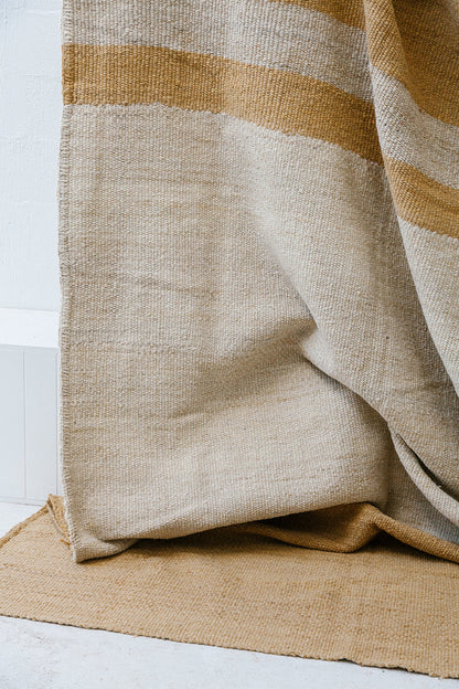 Andrea | Camel & Manteca