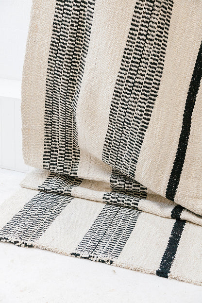 Marina | Natural & Negro