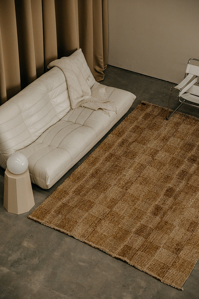 Lara | Latte & Arena