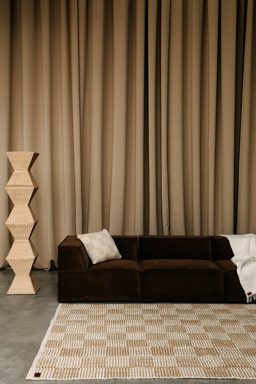 Lara | Natural & Arena