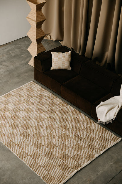 Lara | Natural & Arena