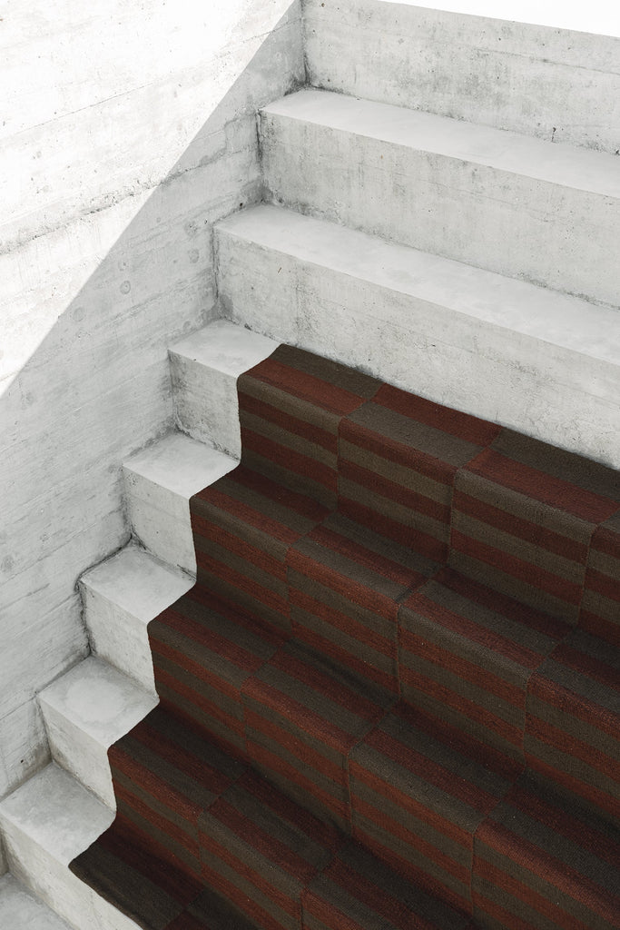 Forma #2 | Burgundy & Natural Brown