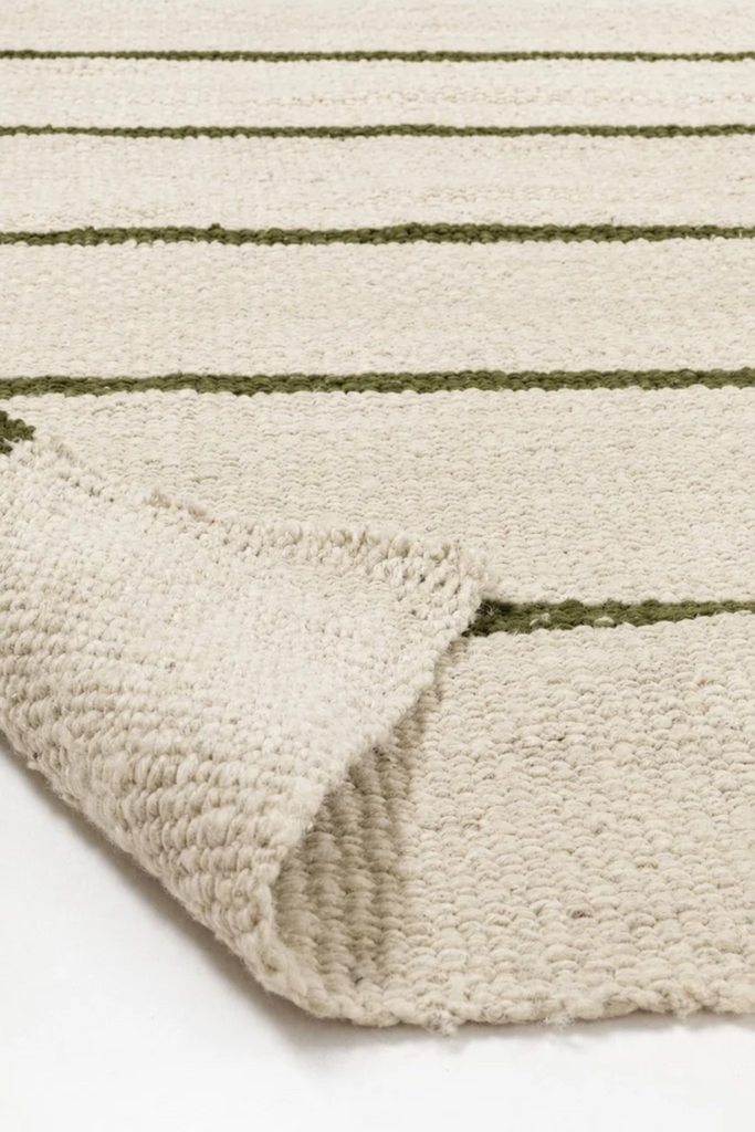 Tomasa | Natural White & Moss