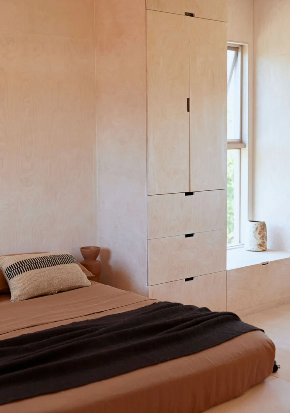 Almohadón Rosana Lumbar | Sand & Black