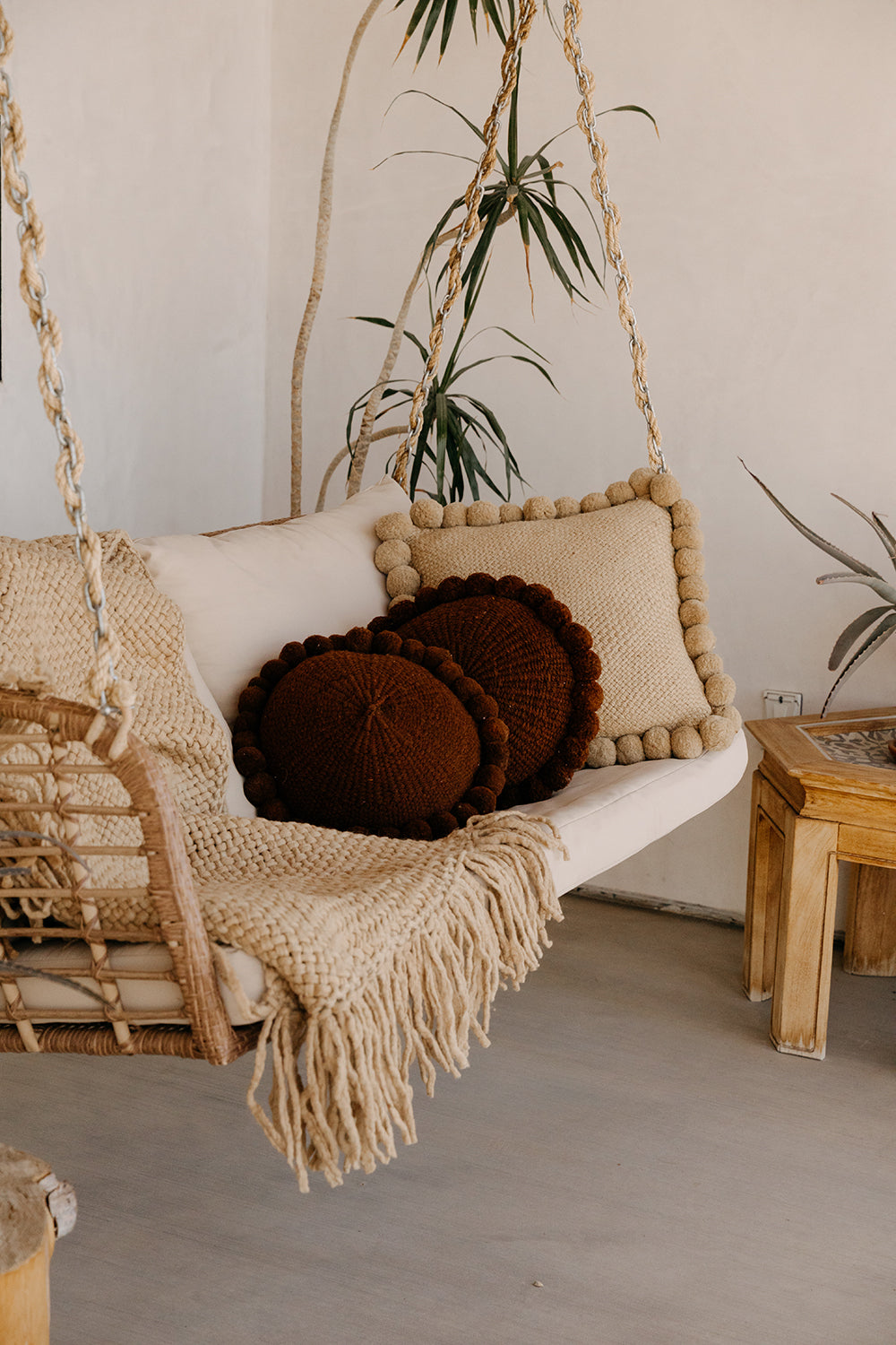 Almohadón Clásico Pom Pom Mediano | Rust