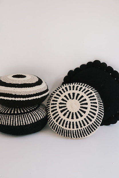 Almohadón Clásico Grande #1 | Negro