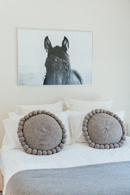 Almohadón Clásico Grande #1 | Gris