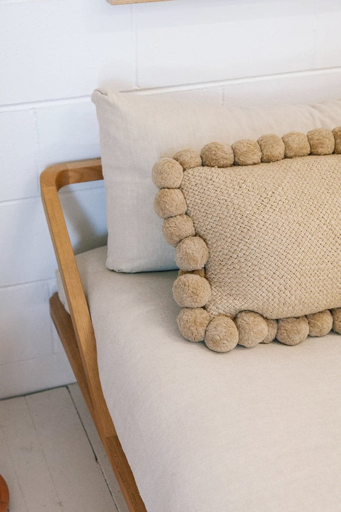 Almohadón Clásico Pom Pom Lumbar | Sand