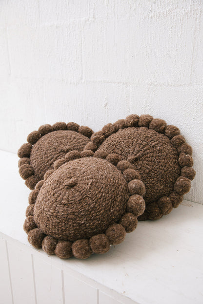 Almohadón Clásico Pom Pom Mini | Walnut